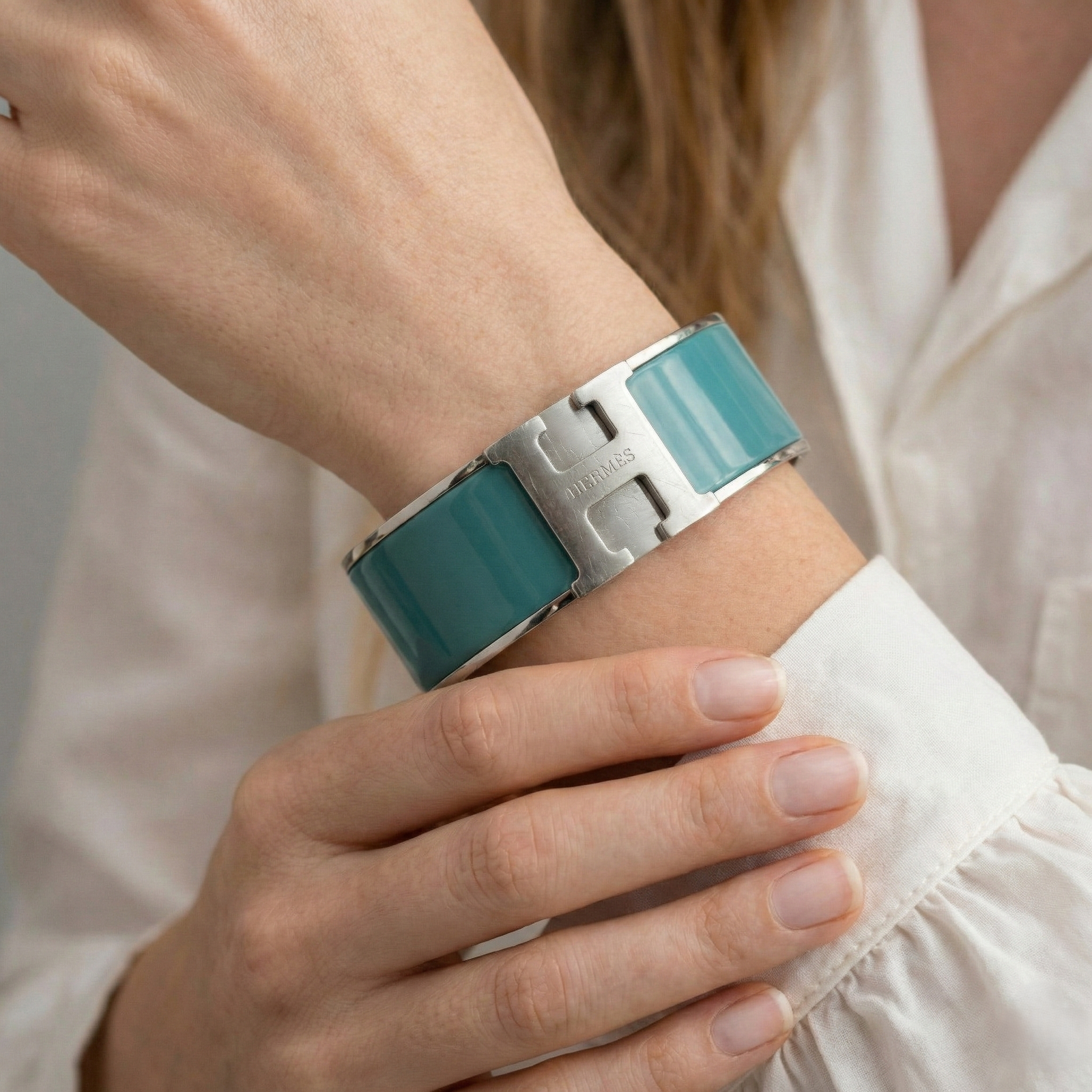 Hermès Clic Clac H Bracelet – Silver Tone - Image 5