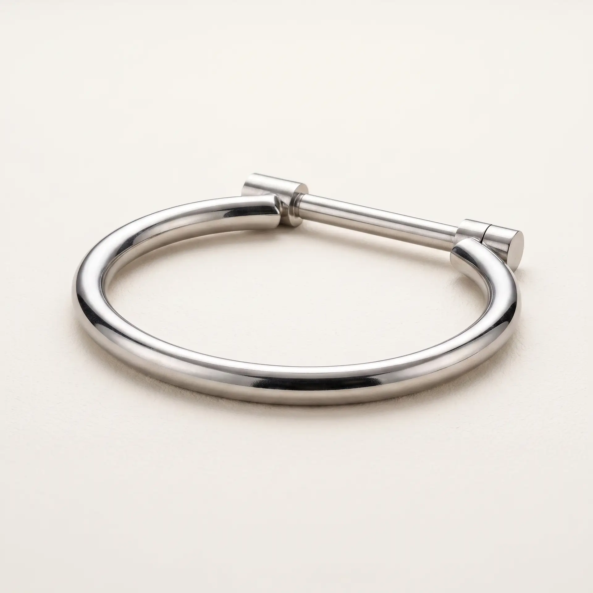 Bracelet Cartier Screw Cuff – Silver Tone